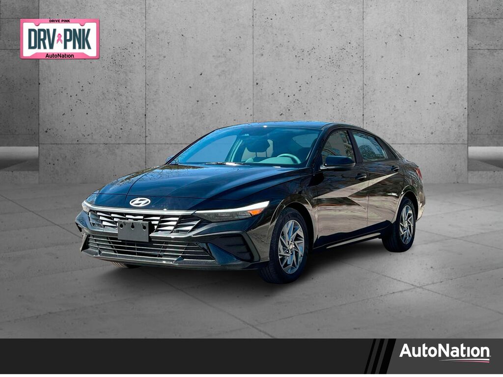 2024 Hyundai ELANTRA SEL — photo 1 of 46