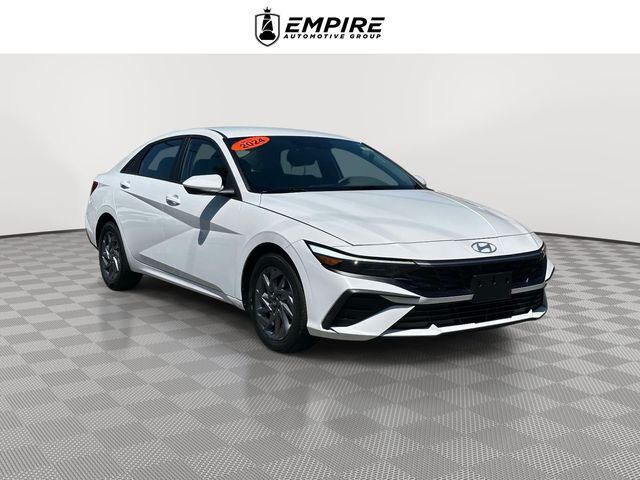 2024 Hyundai ELANTRA SEL — photo 1 of 13