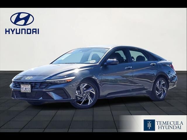 2025 Hyundai ELANTRA SEL Sport — photo 1 of 103