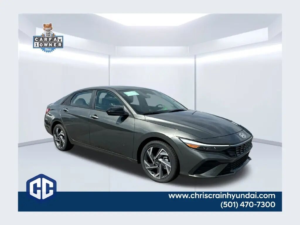2025 Hyundai ELANTRA SEL Sport — photo 1 of 13