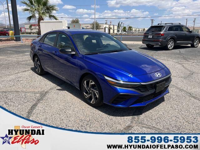 2025 Hyundai ELANTRA SEL Sport — photo 1 of 26