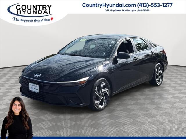 2025 Hyundai ELANTRA SEL Sport — photo 1 of 13