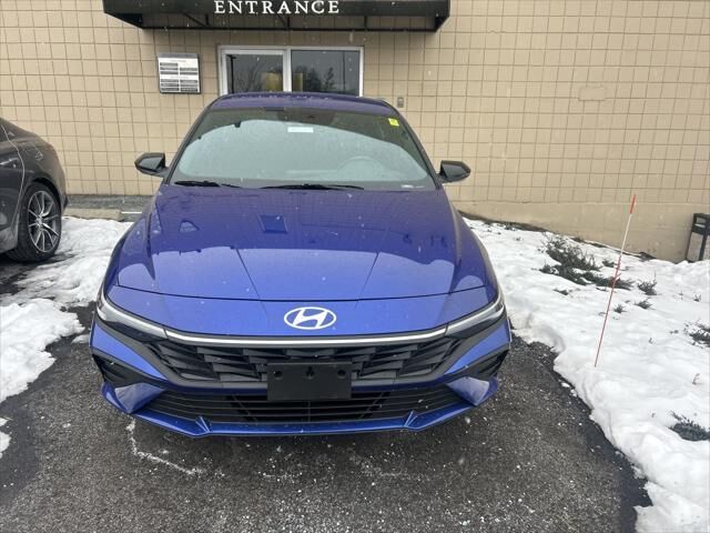2025 Hyundai ELANTRA SEL Sport
