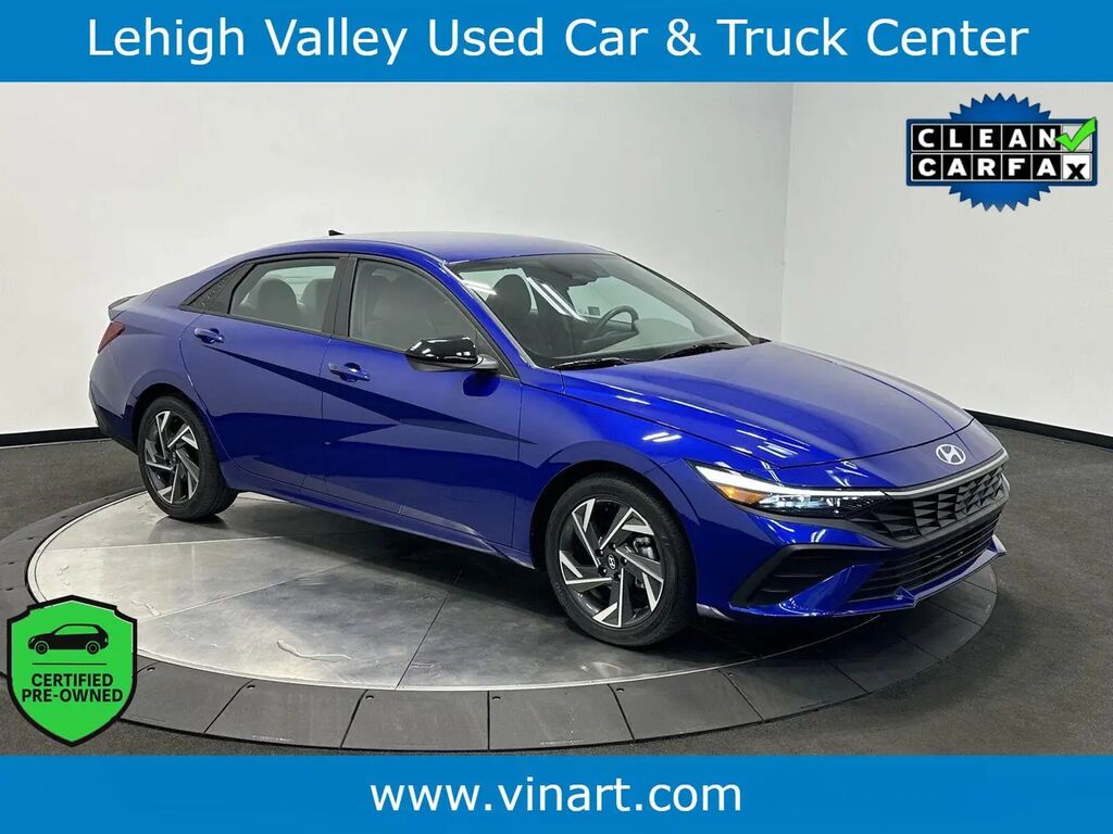 2025 Hyundai ELANTRA SEL Sport — photo 1 of 26