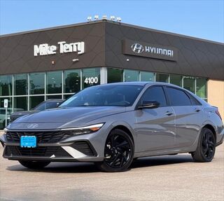 2026 Hyundai ELANTRA SEL Sport — photo 1 of 13