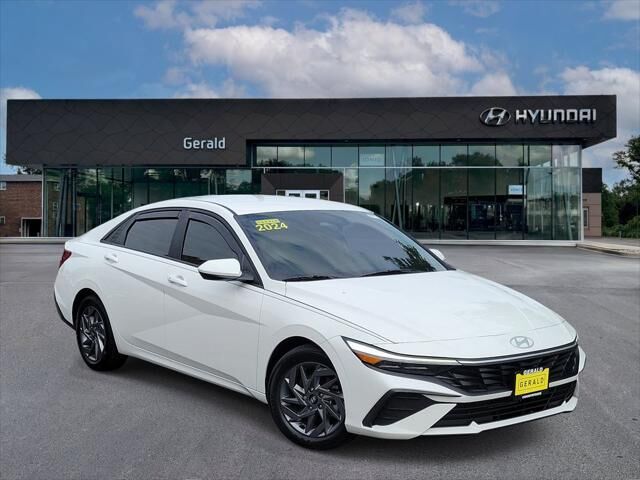 2024 Hyundai ELANTRA SEL — photo 1 of 13