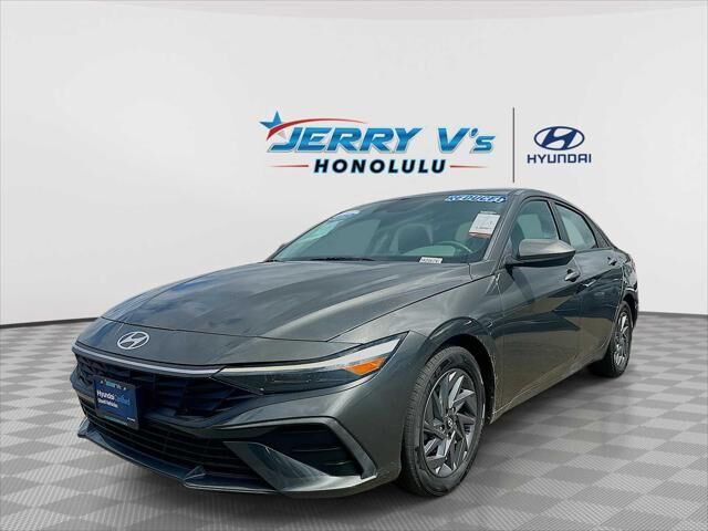 2024 Hyundai ELANTRA SEL — photo 1 of 13