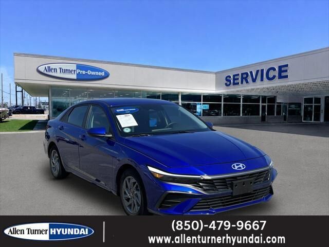 2024 Hyundai ELANTRA SEL — photo 1 of 13