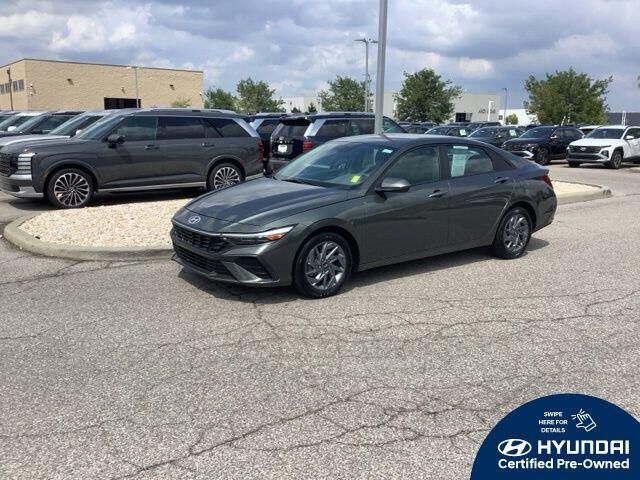 2024 Hyundai ELANTRA SEL