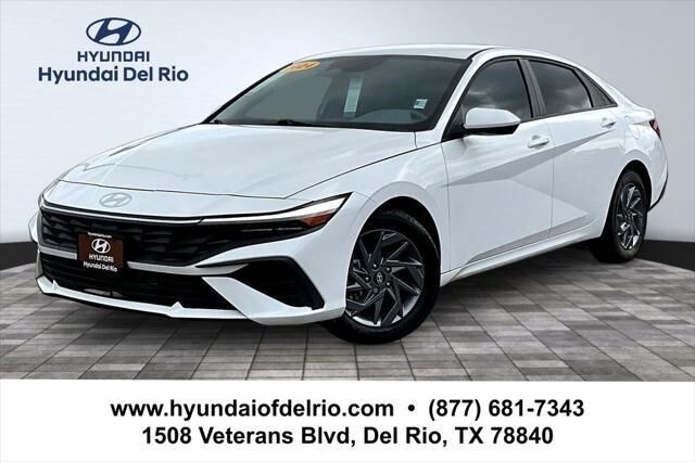 2024 Hyundai ELANTRA SEL — photo 1 of 13