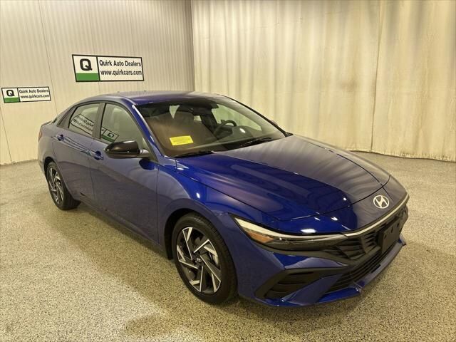 2025 Hyundai ELANTRA SEL Sport — photo 1 of 13
