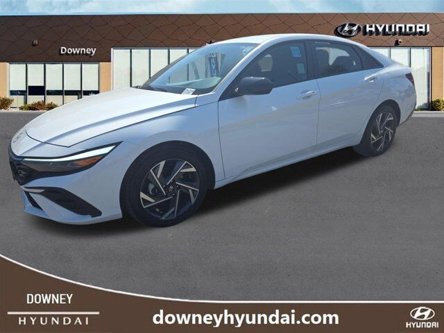 2025 Hyundai Elantra SEL Sport — photo 1 of 1