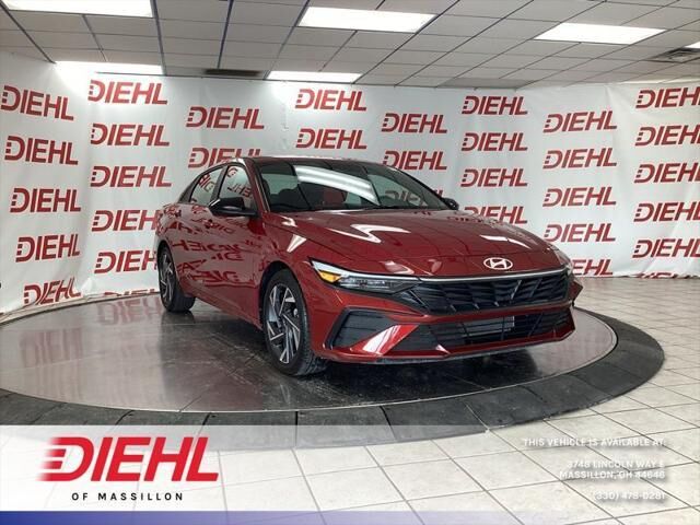 2025 Hyundai ELANTRA SEL Sport — photo 1 of 13