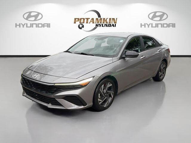 2025 Hyundai ELANTRA SEL Sport — photo 1 of 13
