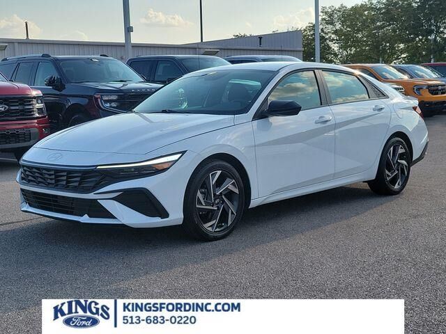2025 Hyundai ELANTRA SEL Sport