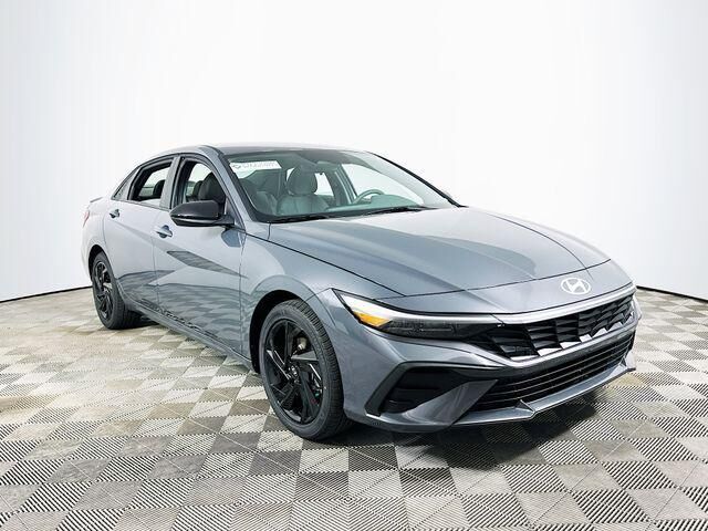 2026 Hyundai ELANTRA SEL Sport — photo 1 of 13