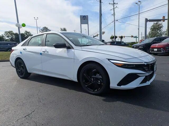 2026 Hyundai ELANTRA SEL Sport — photo 1 of 13