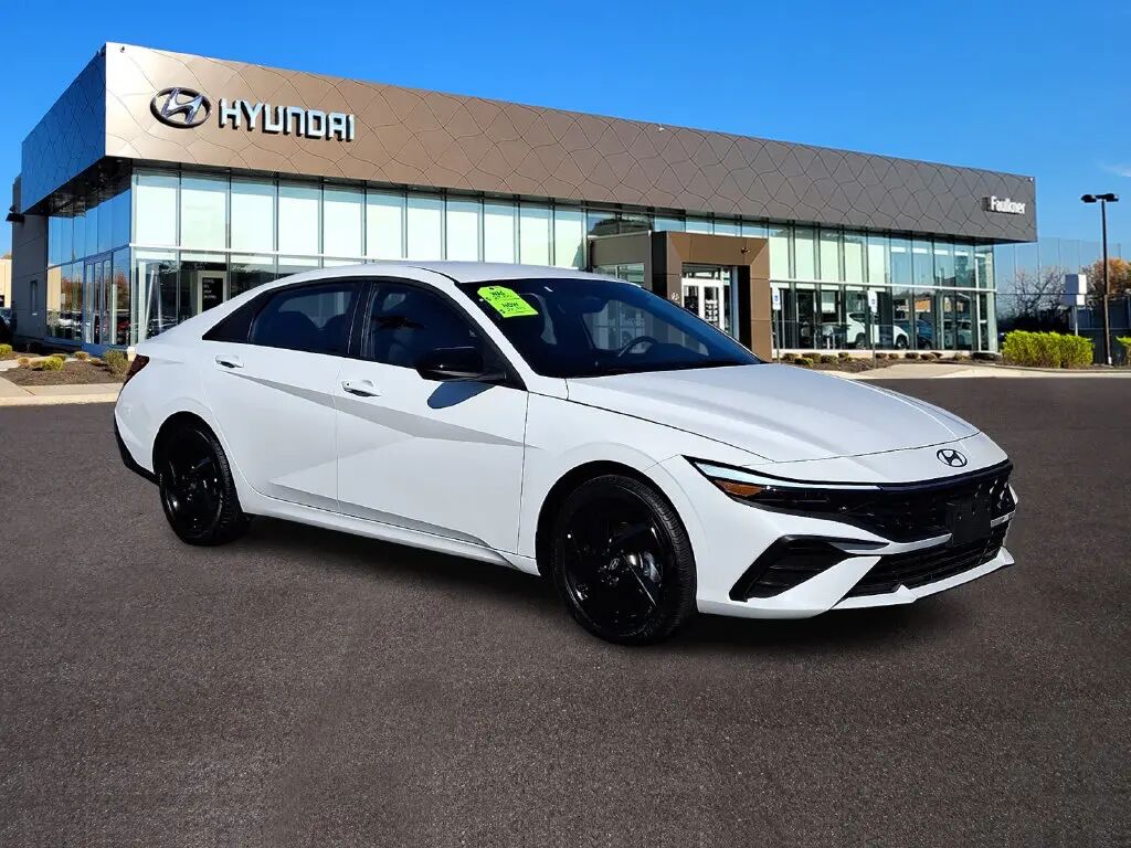 2026 Hyundai ELANTRA SEL Sport — photo 1 of 13