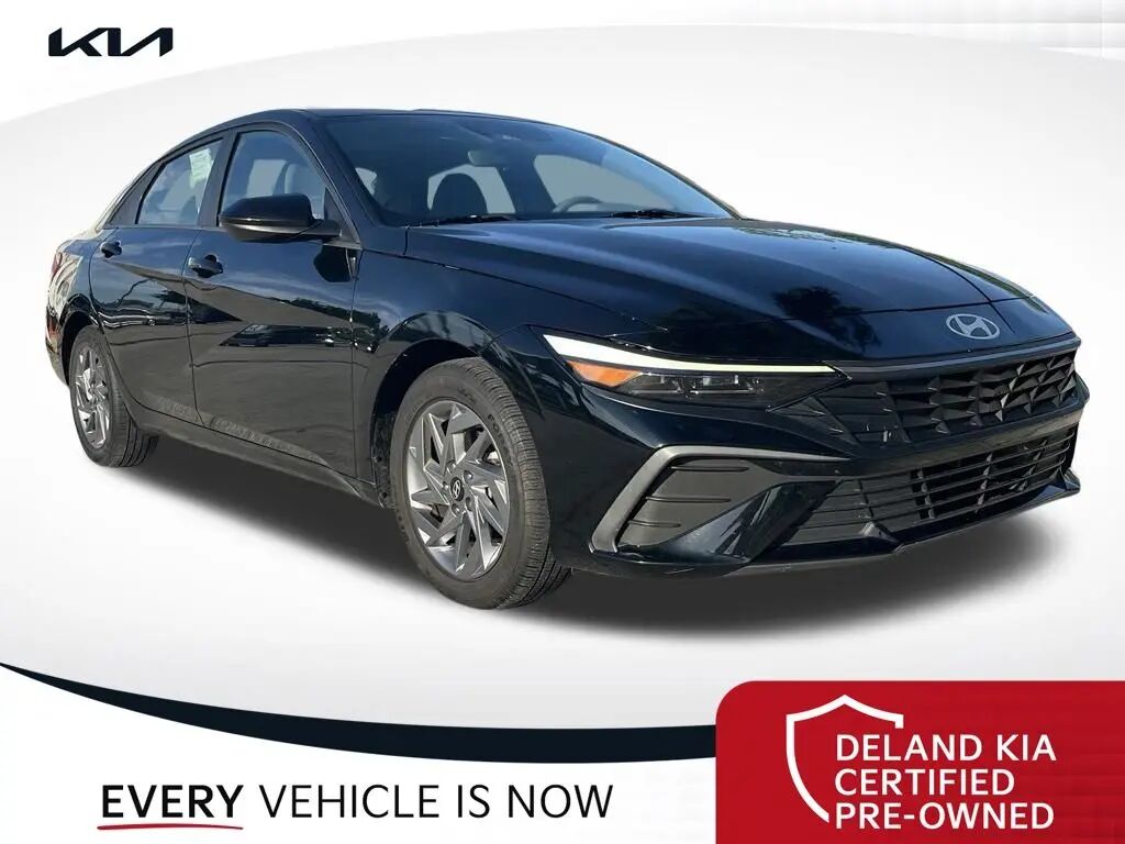 2024 Hyundai ELANTRA SEL — photo 1 of 13