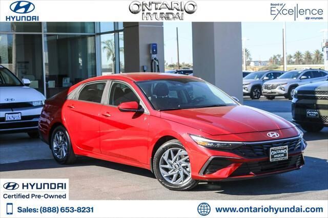 2024 Hyundai ELANTRA SEL — photo 1 of 26