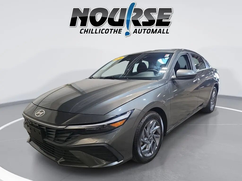 2024 Hyundai ELANTRA SEL — photo 1 of 25