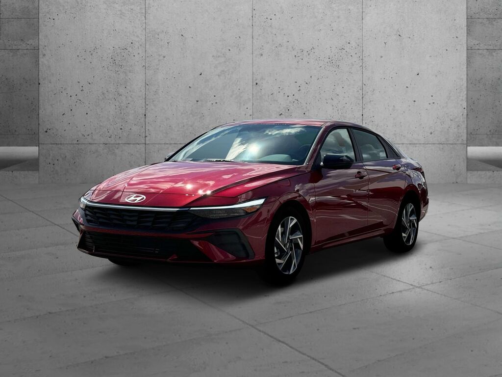 2025 Hyundai ELANTRA SEL Sport — photo 1 of 13