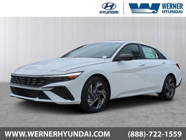 2025 Hyundai ELANTRA SEL Sport — photo 1 of 13