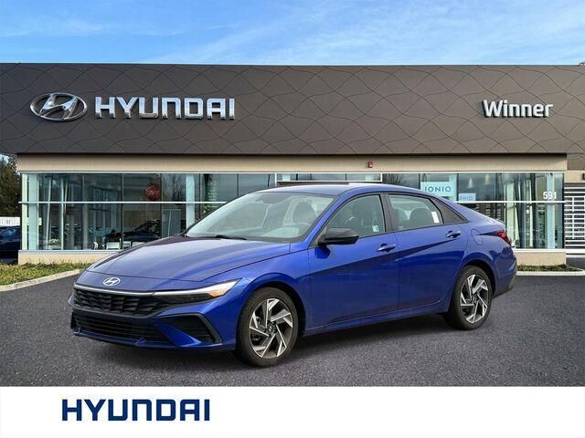 2025 Hyundai ELANTRA SEL Sport — photo 1 of 13