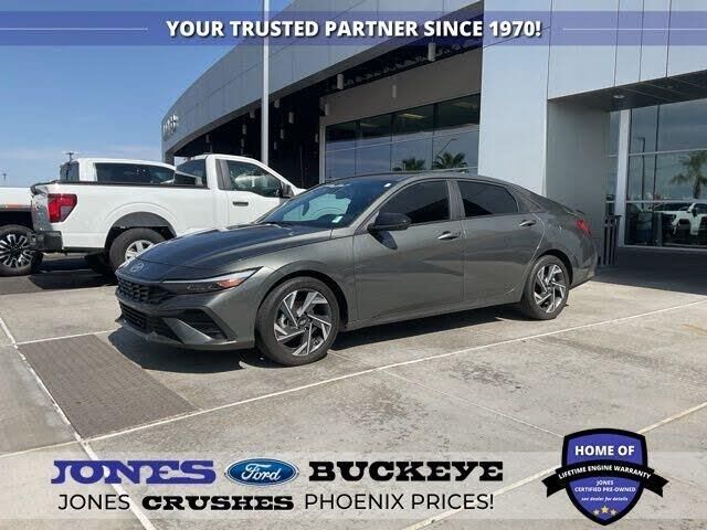 2025 Hyundai ELANTRA SEL Sport — photo 1 of 1