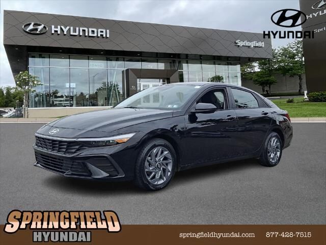 2025 Hyundai ELANTRA Hybrid Blue — photo 1 of 13
