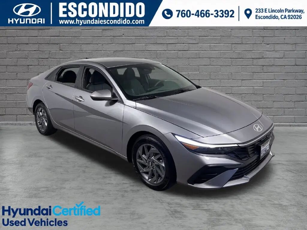 2025 Hyundai ELANTRA Hybrid Blue — photo 1 of 13