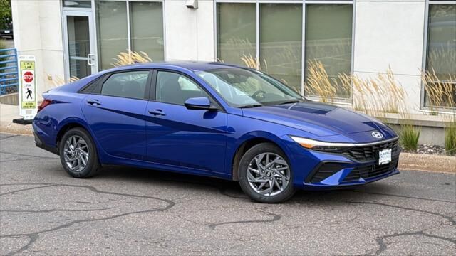 2026 Hyundai ELANTRA Hybrid Blue — photo 1 of 13
