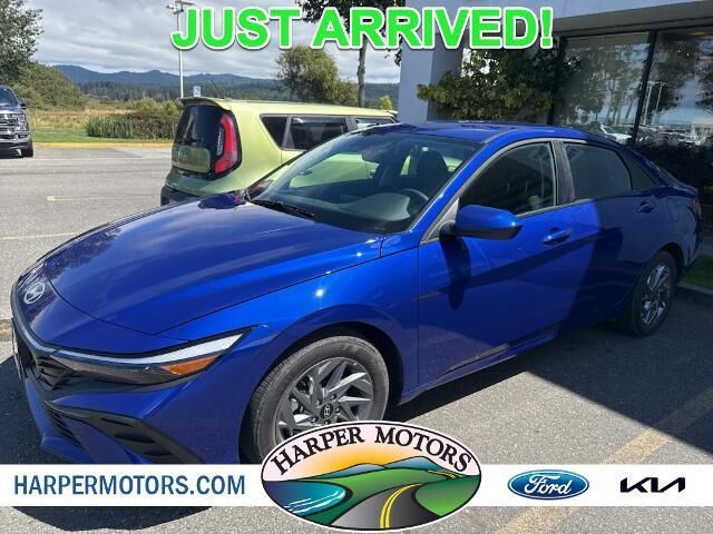 2026 Hyundai ELANTRA Hybrid Blue — photo 1 of 10