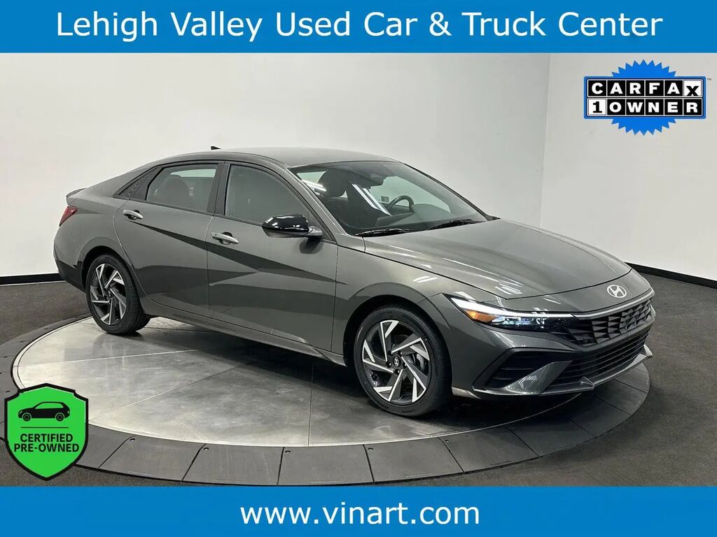2025 Hyundai ELANTRA Hybrid SEL Sport — photo 1 of 13
