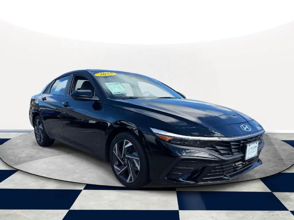 2025 Hyundai ELANTRA Hybrid SEL Sport — photo 1 of 13