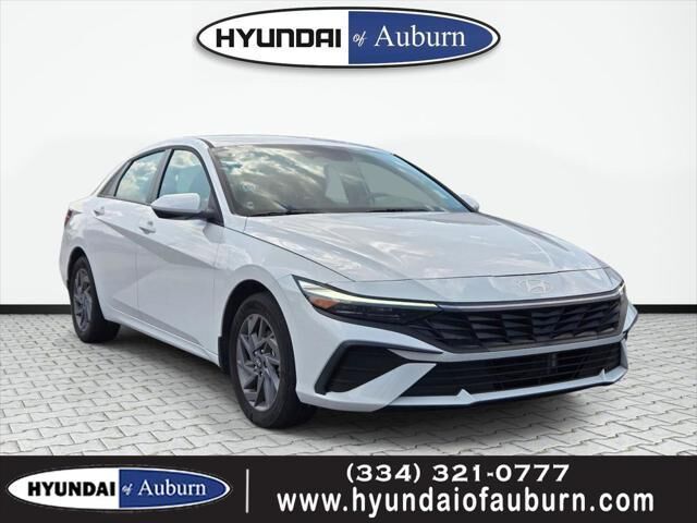 2025 Hyundai ELANTRA Hybrid Blue — photo 1 of 26