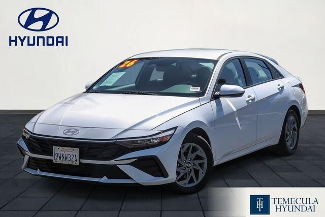 2026 Hyundai ELANTRA Hybrid Blue — photo 1 of 25