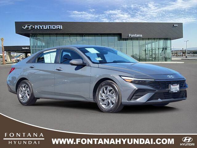 2026 Hyundai ELANTRA Hybrid Blue — photo 1 of 13