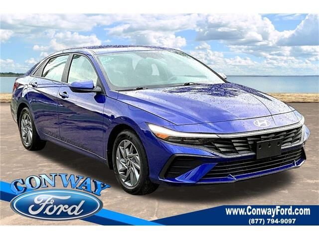 2024 Hyundai ELANTRA Hybrid Blue — photo 1 of 37