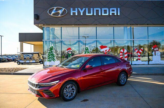 2026 Hyundai ELANTRA Hybrid Blue — photo 1 of 13