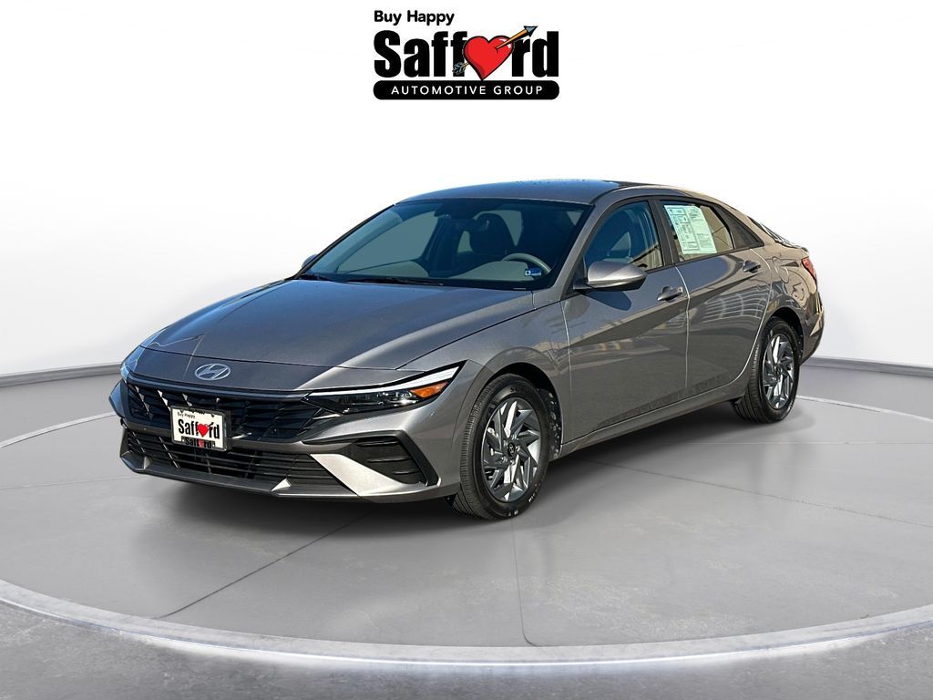 2025 Hyundai Elantra Hybrid Blue — photo 1 of 13