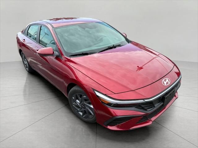 2024 Hyundai ELANTRA Hybrid Blue — photo 1 of 5
