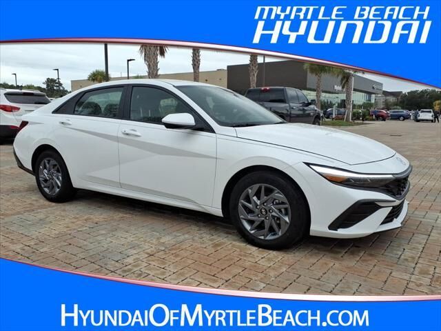 2024 Hyundai ELANTRA Hybrid Blue — photo 1 of 9
