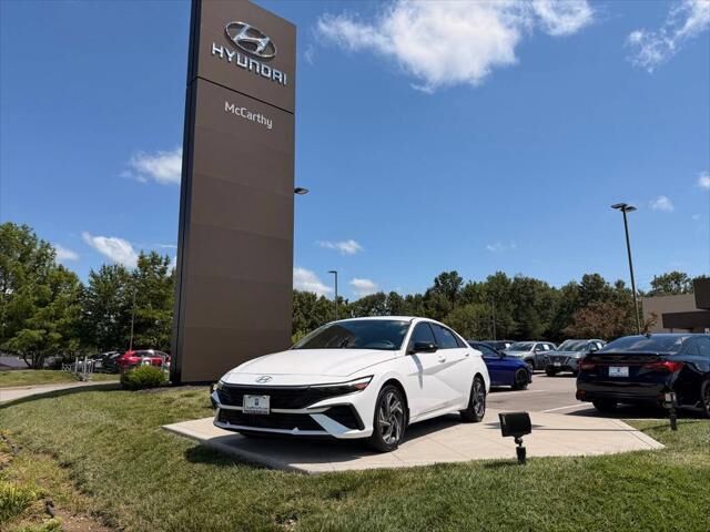 2025 Hyundai ELANTRA Hybrid SEL Sport — photo 1 of 35