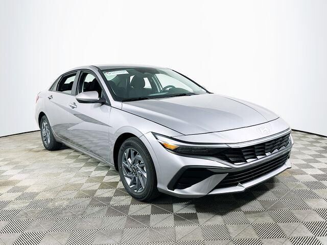 2026 Hyundai ELANTRA Hybrid Blue — photo 1 of 13