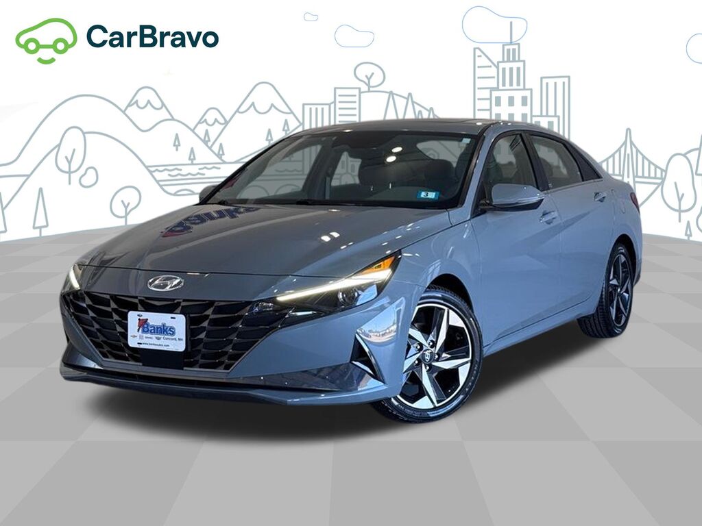 2022 Hyundai Elantra SEL — photo 1 of 6