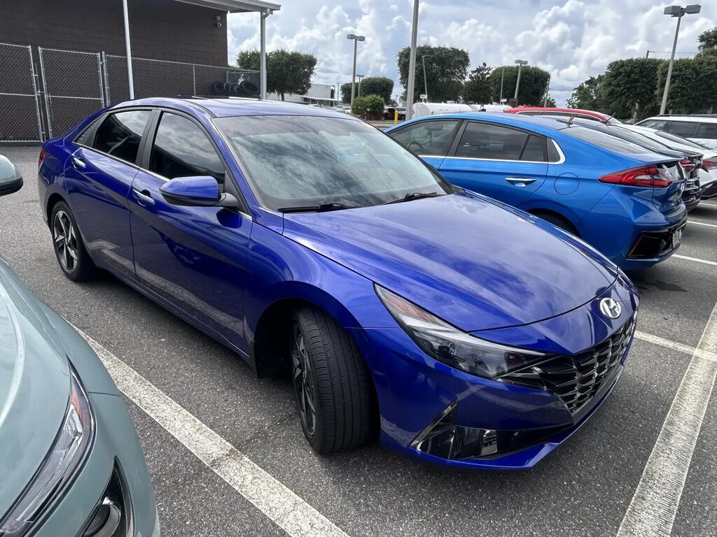 2023 Hyundai ELANTRA Hybrid Limited — photo 1 of 13
