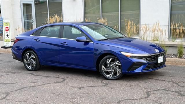 2025 Hyundai ELANTRA Hybrid Limited — photo 1 of 13