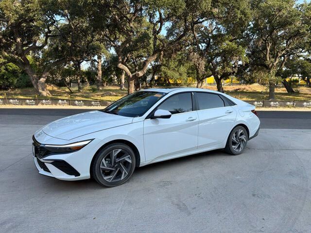 2026 Hyundai ELANTRA Hybrid Limited — photo 1 of 13