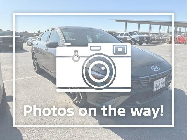 2025 Hyundai ELANTRA Hybrid Limited — photo 1 of 13